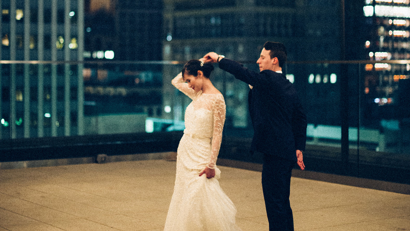 wedding couple dancing